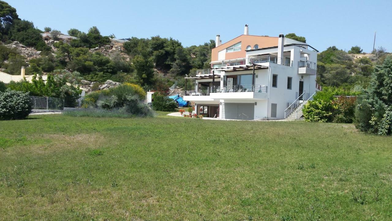 Villa Beautiful House By The Sea,Loutraki Skaloma. Esterno foto